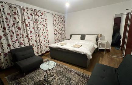 House - Sleeps 10 - Honor Oak Park Station 2 mins walk - Photo 2