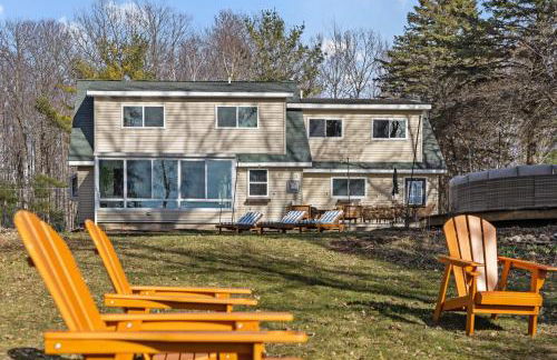 Lakefront Retreat, Mins to Dtown, Firepit, Hot Tub, Pet friendly! - Foto 71