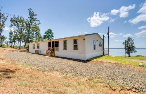 Fishermans Paradise Lake-View Home in Many! - Foto 29