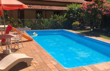 Chácara Linda e Aconchegante com 300mega Internet, Quadra Beach Tennis e Mesa de Sinuca - Foto 1