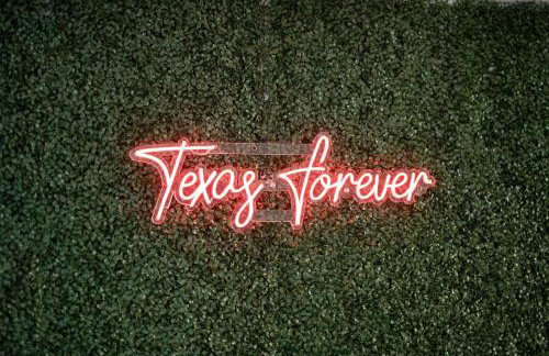 Timeless-Texas-Inn - Heated Pool Oasis & Lux Vibe - Foto 27