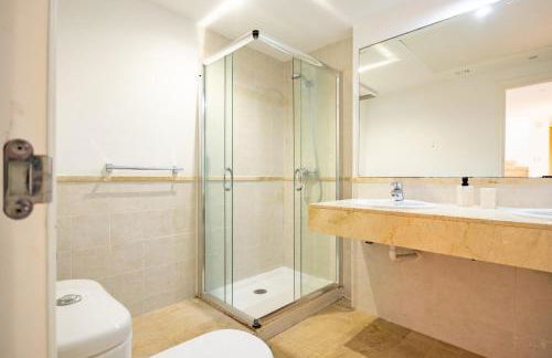 Increíble y Moderno apartamento Duplex con piscinas y preciosas vistas - Photo 17