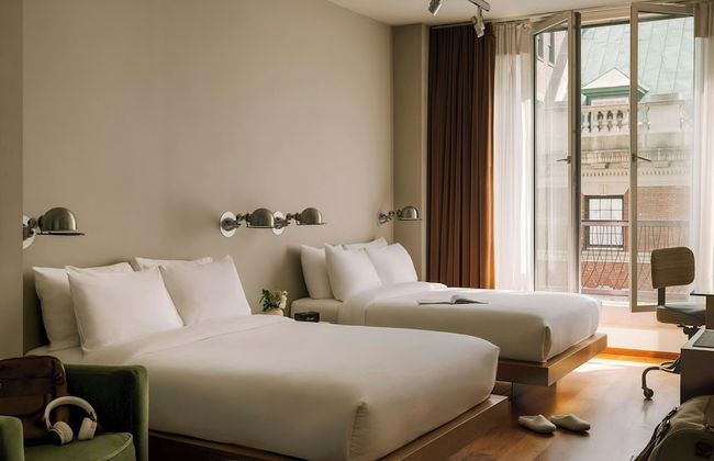 Chambers Hotel Central Park South, Sonder by Marriott Bonvoy - Photo 31