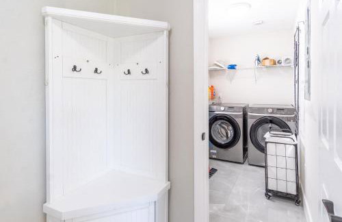 Hollywood Paradise Luxury 4BR 3BA Home and Outdoor Fun with Heated Pool - Foto 25