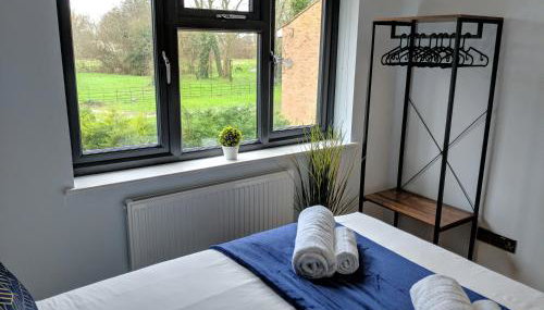 Crown Meadow - 4 Bedroom House - Heathrow - ExcellentStays - Foto 5