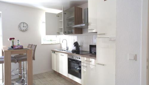 Komfort Apartment Oberhausen Sterkrade modern ruhig zentral gelegen - Foto 3, stove, dishwasher