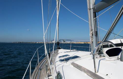 VILLA EBER - independent 1 & 2 bedroom apartments, pool, air con, fast Wi-Fi, near old town of Albufeira and beaches - Foto 51