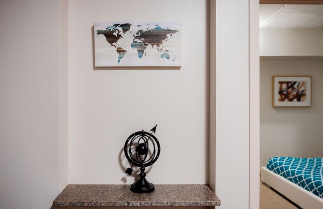 Pet Friendly 2 Bedroom And Apartment Near Rittenhouse Apts by RedAwning - Foto 22