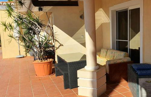 Oceanfront Villa - 8 rooms, 2 kitchens with pool, billiard table and Beach-Volleyball Court - Foto 13