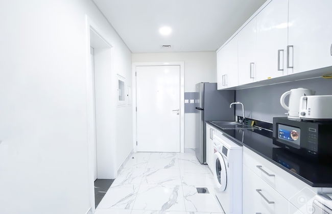 Spacious Studio With Balcony in AL Majan - Photo 2