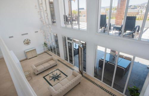 Dream beach-side villa with sea views & close to golf - Photo 76