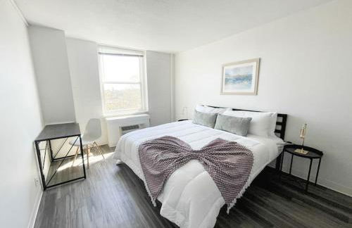 Sleepover Downtown Cincinnati 1BD 1BA Apartments - Photo 14