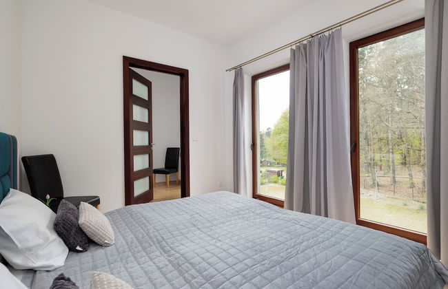 Apartment With Pool by Renters Prestige - Photo 4