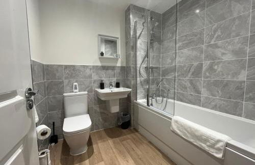 Kingsway House - Spacious 4 Bed Home From Home in Derby - Foto 19