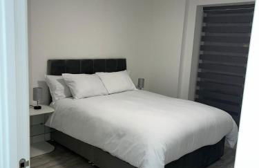 Serenity Waterfront 2 Bed Apartment - Foto 58