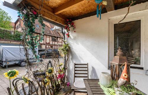 Hobbit Lounge - Photo 33