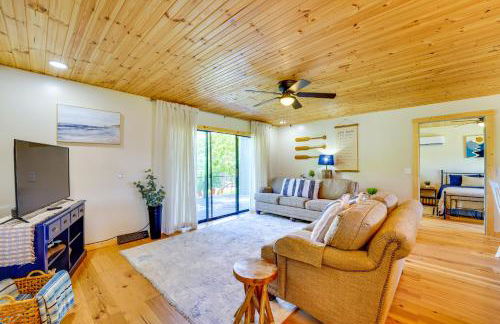 Near Table Rock Lake Family Home with Deck and Views - Foto 7