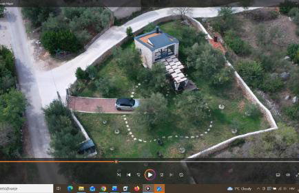 Capesanta atraktivna kamena kučica - Foto 2