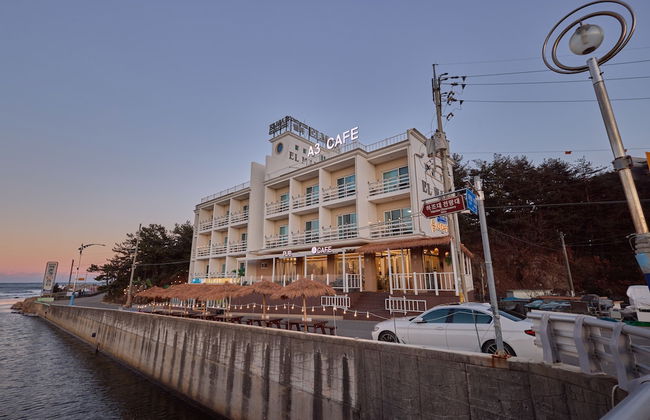 Elmar Condotel - Photo 52