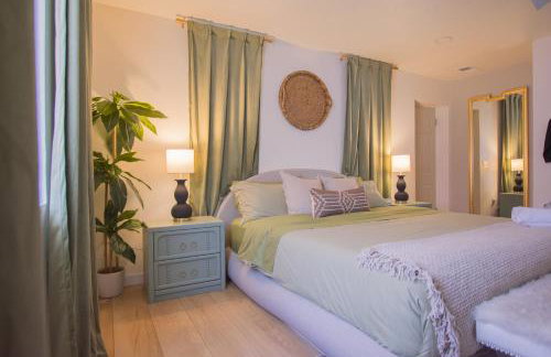 Bohemian ChiC SpaCation-Private HotTub-Close to Downtown-No Pet Fee! - Foto 39