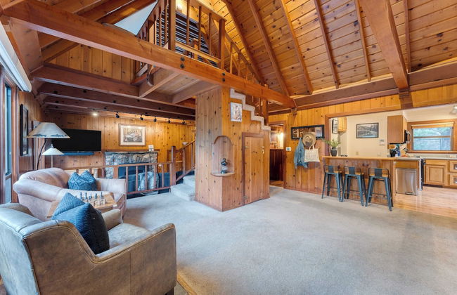 Riversong Lodge by Avantstay Sauna + Hot Tub On The Truckee River - Photo 7