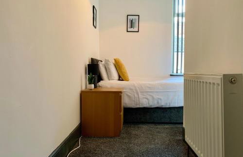 Cheerful - 3 Bed - Serviced Accommodation - In Heart of Northumberland - Sleeps 6 - Foto 12