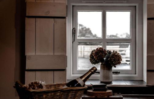 Beudy Howel - beautiful barn conversion with fire pit, close to beaches - Photo 24