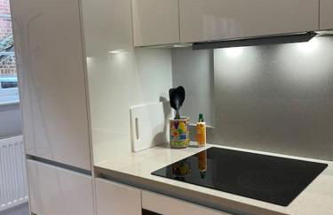 Charming & Cosy Town Centre Home with Parking - Foto 16