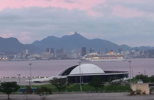 Apê com linda vista do Rio No centro de Niterói Com 2 quartos - Foto 28