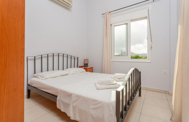 Villa Giannis Large Private Pool Walk to Beach A C Wifi Car Not Required Eco-friendly - 2088 - Foto 23