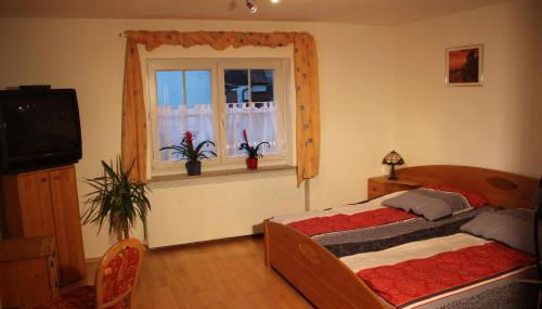 Ferienwohnung mit 4 Schlafzimmer für 2 bis 9 Gäste----Apartment with 4 bedrooms for 2 to 9 guests - Foto 5