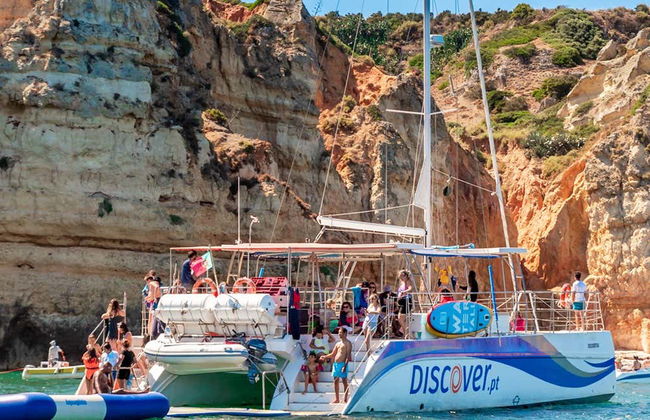Paseo en catamarán a Praia da Luz - Foto 1