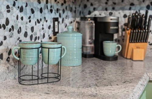 Hot Tub & WiFi - Romantic Hideaway - Foto 33