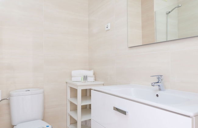 Oasis Be my Guest Castelldefels - Foto 17