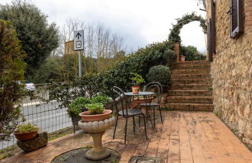 Enchanting Flat with Patio in Abbadia a Isola - Foto 1