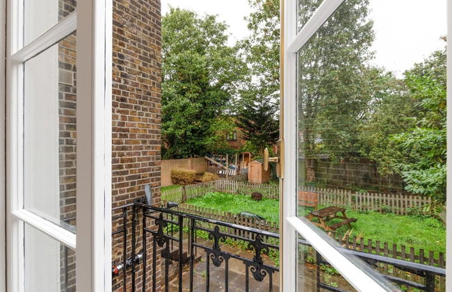 Refined, Light 1 Bed Apt w Balcony in Brixton - Foto 22