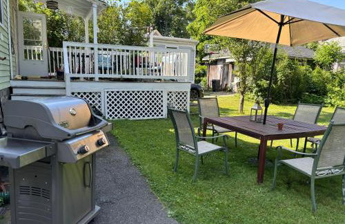 Boston Studio Apartment with Parking, next to Train or Buses, good Neighborhood - Foto 22