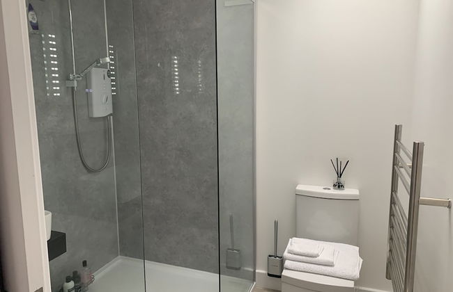 Charming 2-bed Cabin in Inverness, Scotland - Photo 14