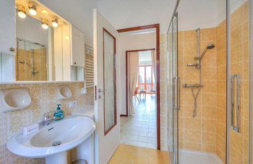 La Perla Bianca Lake View - Happy Rentals - Foto 19
