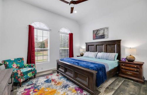 Frisco Resort Style Home w/Spa - Foto 39