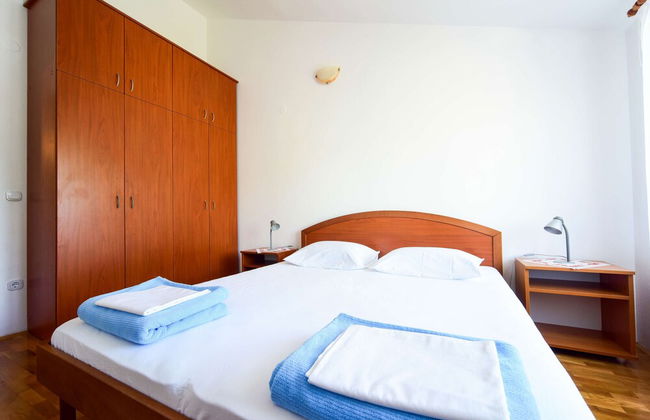 Deluxe Two-bedroom Apartment With a Jacuzzi Large Terrace With Garden - Foto 7