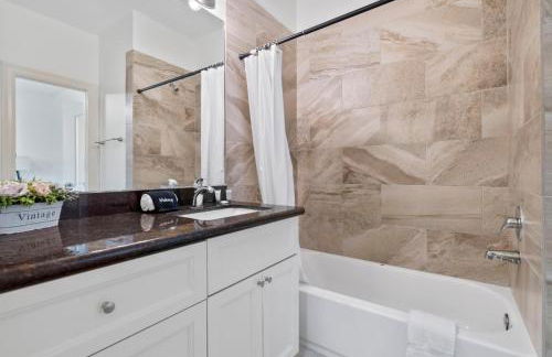 Sunny Hidden Retreat B – Ocean Town Gem - Foto 12