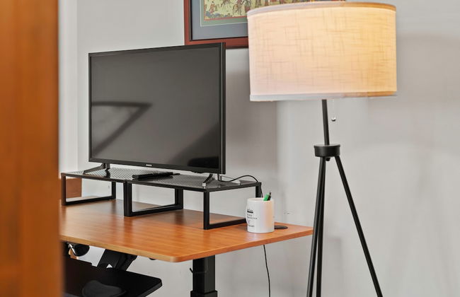 Waterside Haven by Avantstay Lakefront Hot Tub Game Room Fire Pit - Photo 31