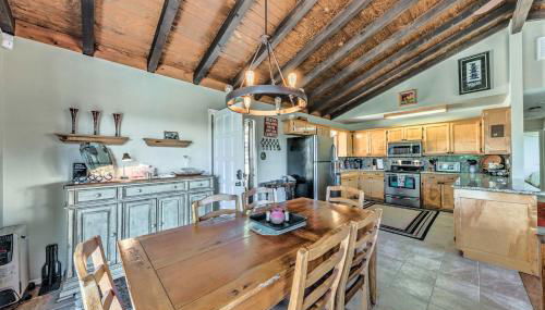 Scenic Hideaway with Deck and Grill about 6 Mi to Ruidoso! - Foto 4