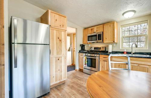 Fire Pit Family-Friendly Cabin in Gillett! - Foto 9