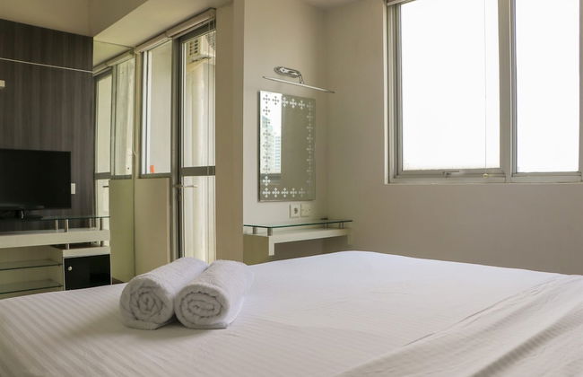 Comfort And Minimalist Studio At Maple Park Sunter Apartment - Foto 4