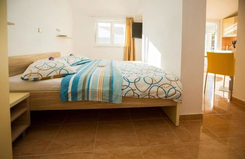 Villa Lavanda - family friendly, beachfront - Photo 73