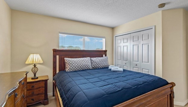 Family Ready In Gated Community Near Attractions 5 Bedroom Villa by RedAwning - Foto 5, Zimmer