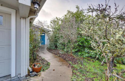 2 Mi to UO Cozy Retreat in Eugene! - Photo 24