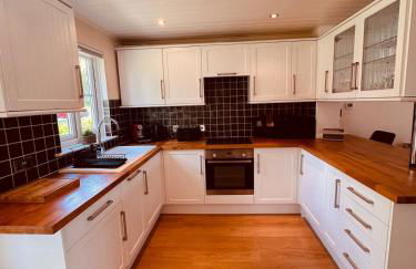 Barneys Retreat - Lakeside Getaway - Photo 6